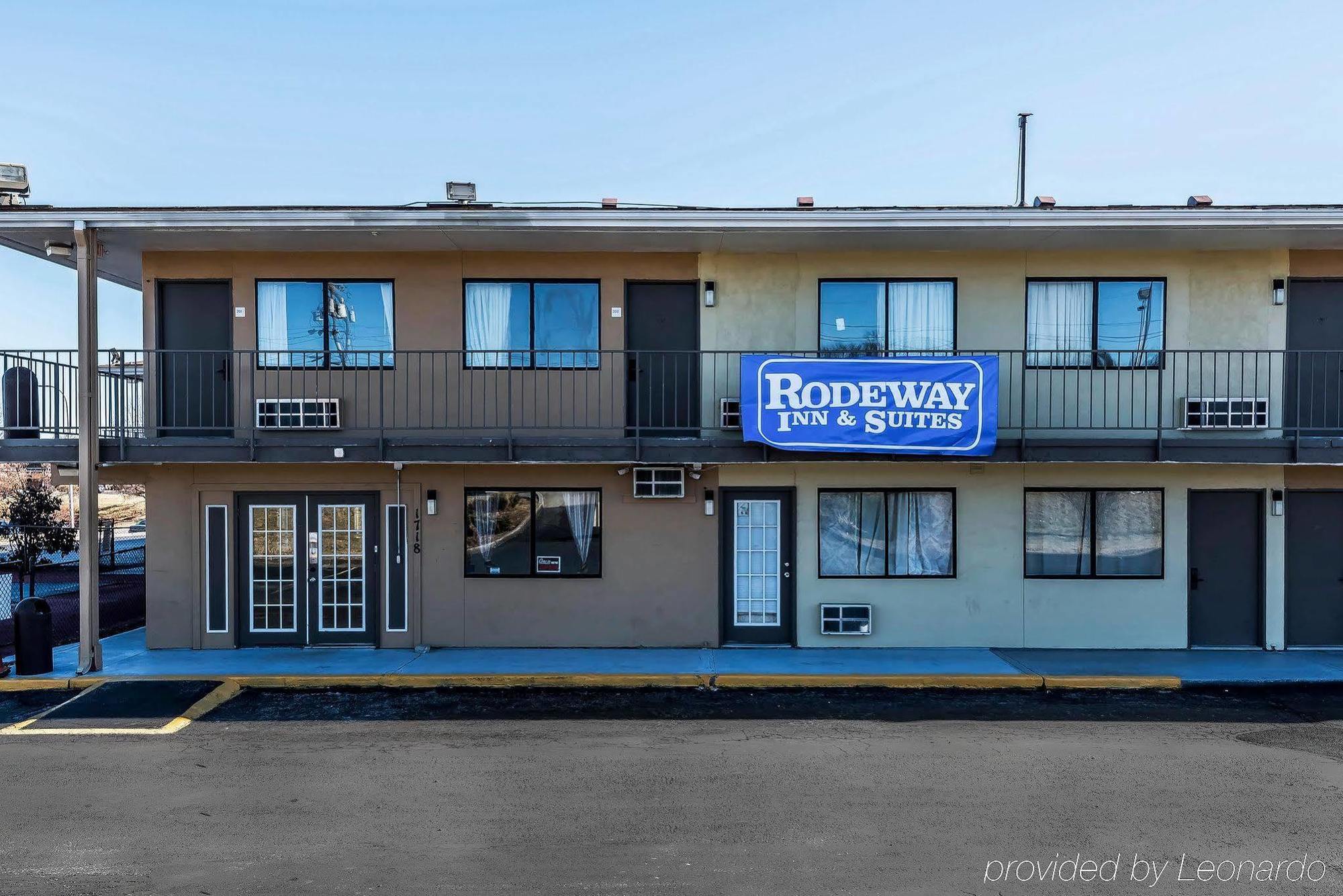 Rodeway Inn & Suites Columbia Exterior photo